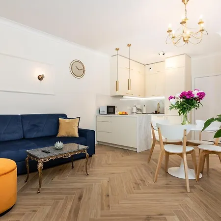 Atrium - Old Town Luxury Apartments - By Upstairs Krakau Exterior foto