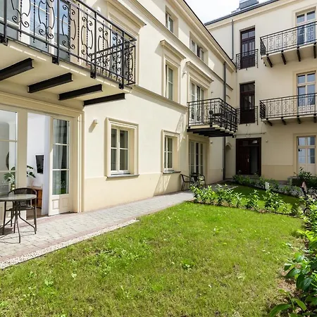 Atrium - Old Town Luxury Apartments - By Upstairs Krakow Exterior photo