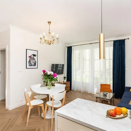 Atrium - Old Town Luxury Apartments - By Upstairs Krakau Exterior foto