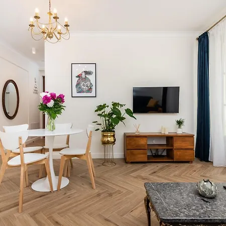 Atrium - Old Town Luxury Apartments - By Upstairs Krakau Exterior foto