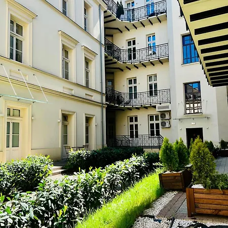 Atrium - Old Town Luxury Apartments - By Upstairs Krakow Exterior photo