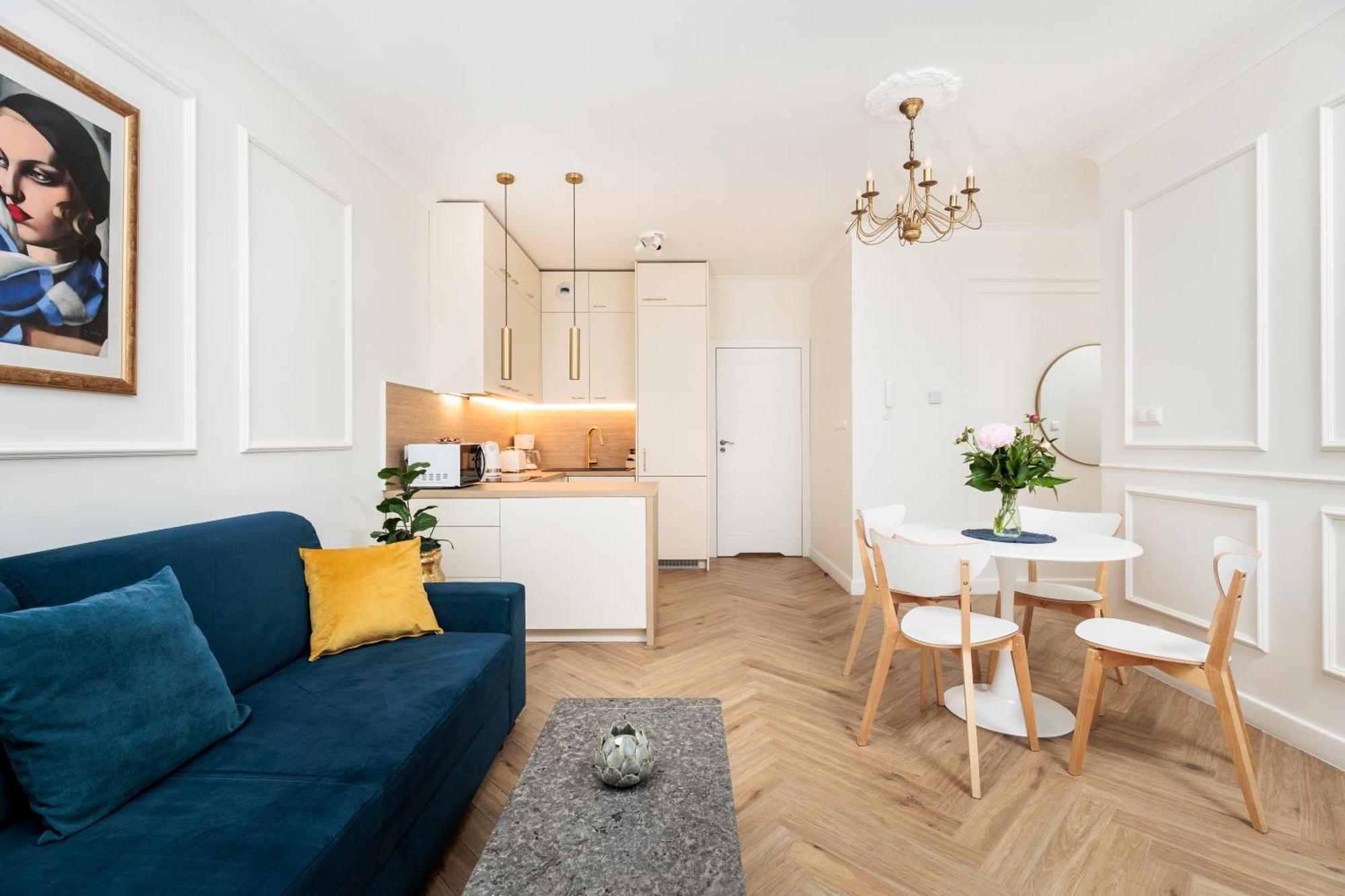 Atrium - Old Town Luxury - By Upstairs *