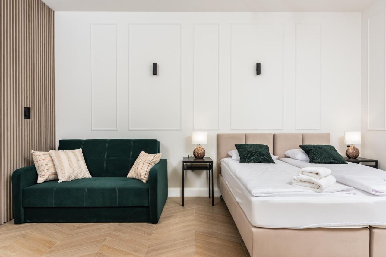 Atrium - Old Town Luxury - By Upstairs Appartamento