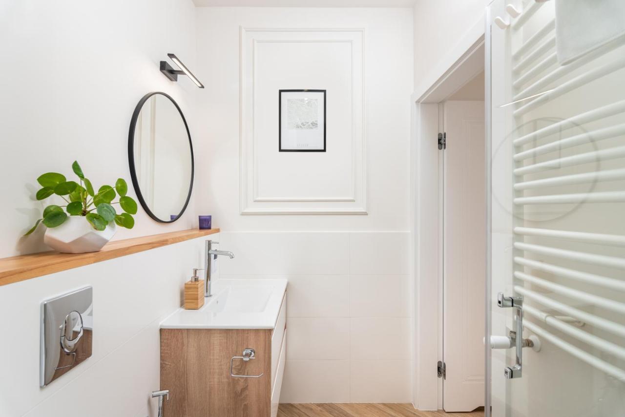 Atrium - Old Town Luxury - By Upstairs Appartamento Cracovia