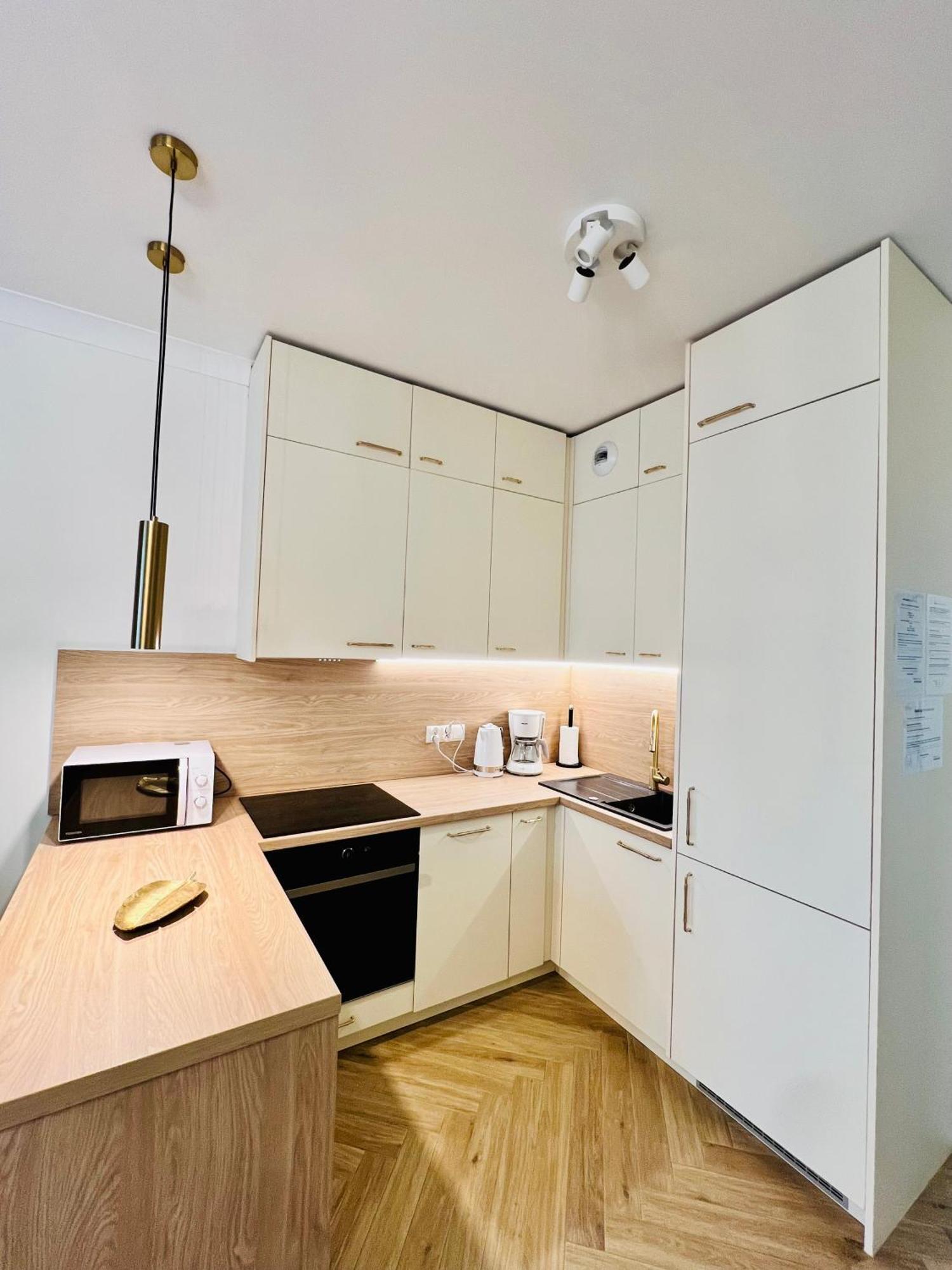 Atrium - Old Town Luxury - By Upstairs Appartamento