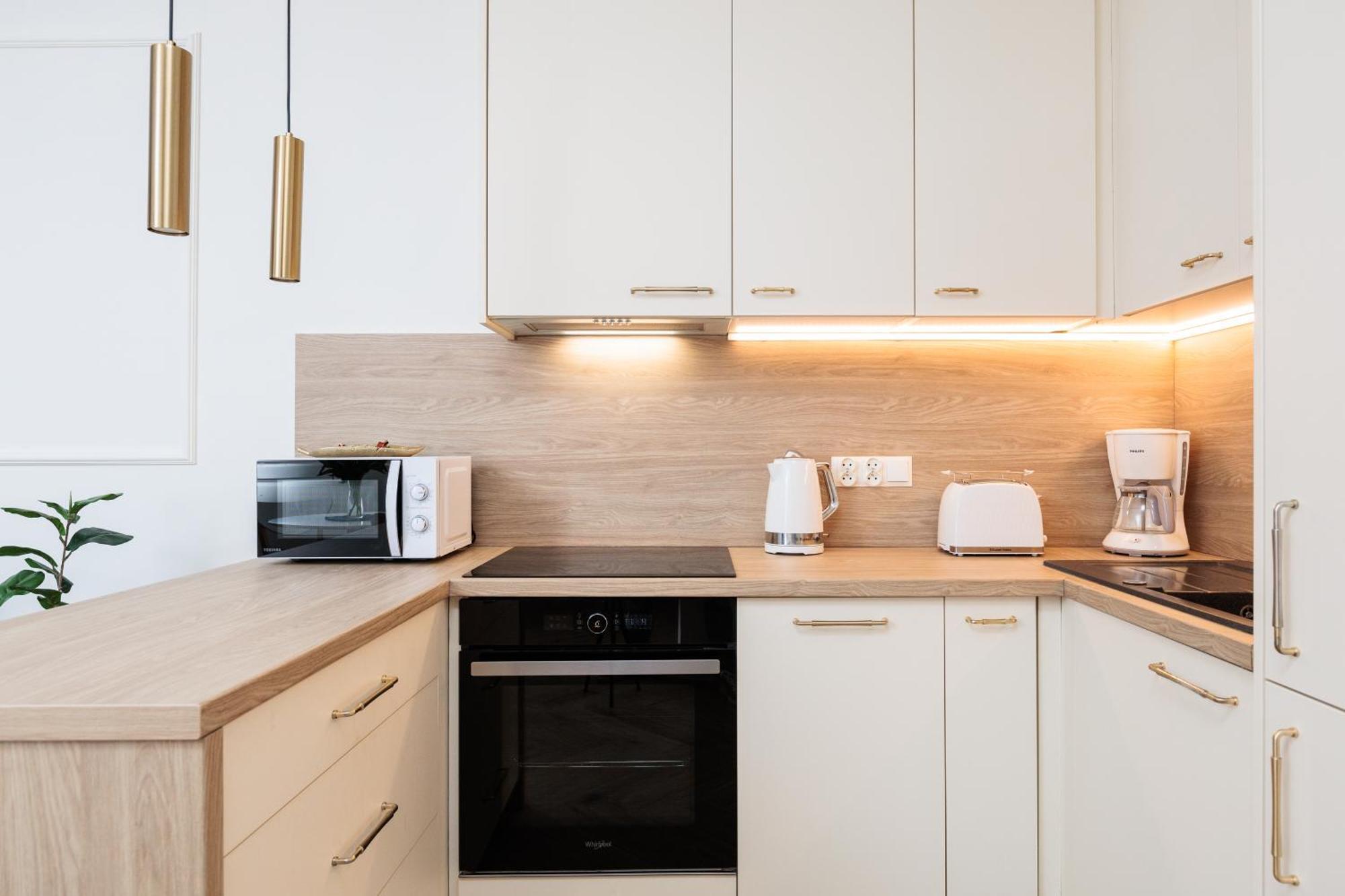 Atrium - Old Town Luxury - By Upstairs Appartamento